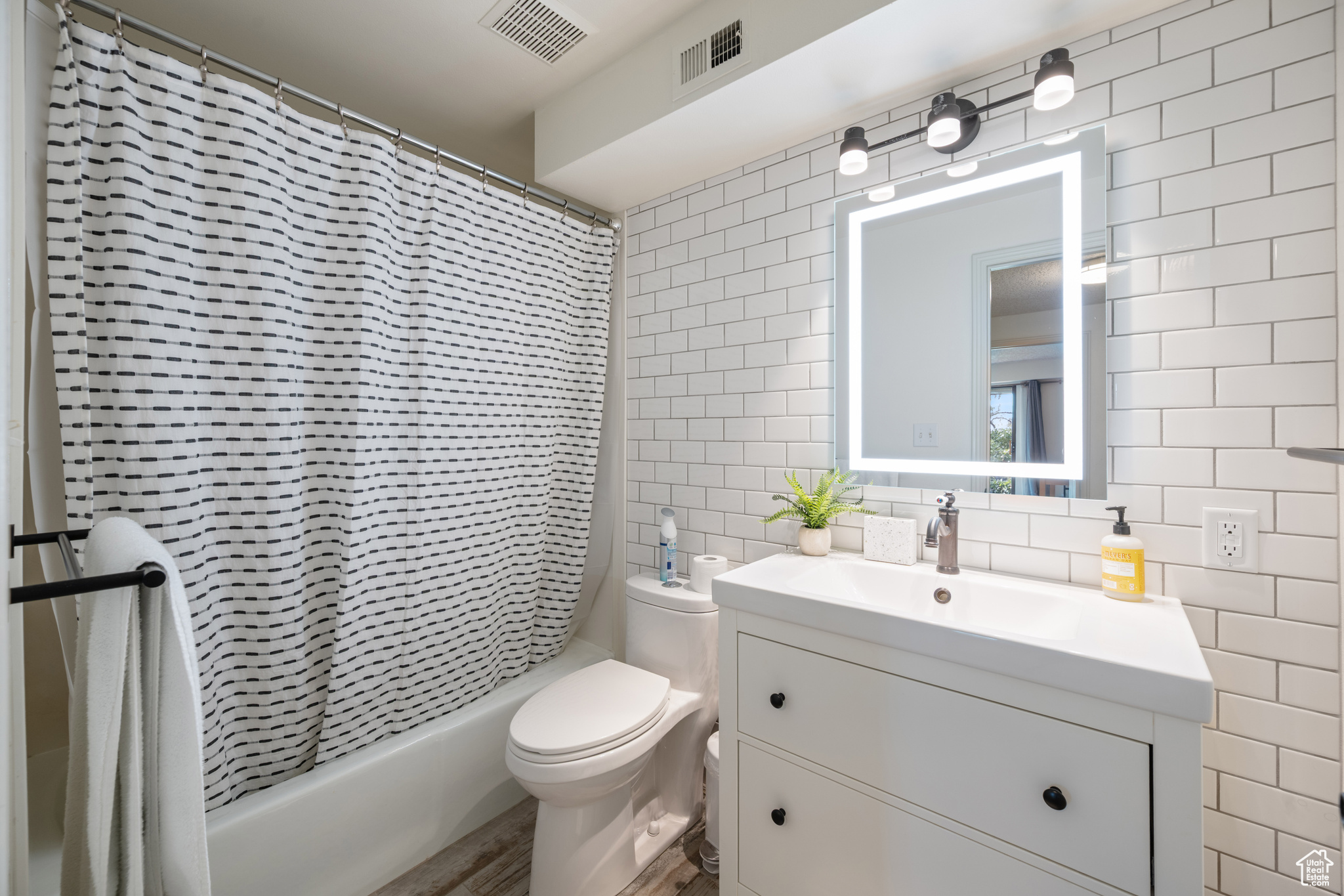 TONAQUINT INDIAN HILLS - Residential