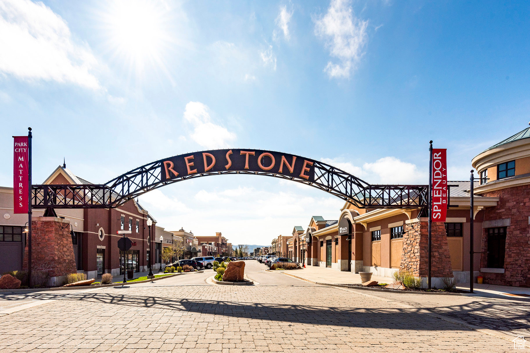 CANYON LINKS - Residential