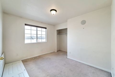 Tiny photo for 2587 W 1540 N, Lehi, UT 84043 (MLS # 2125999)