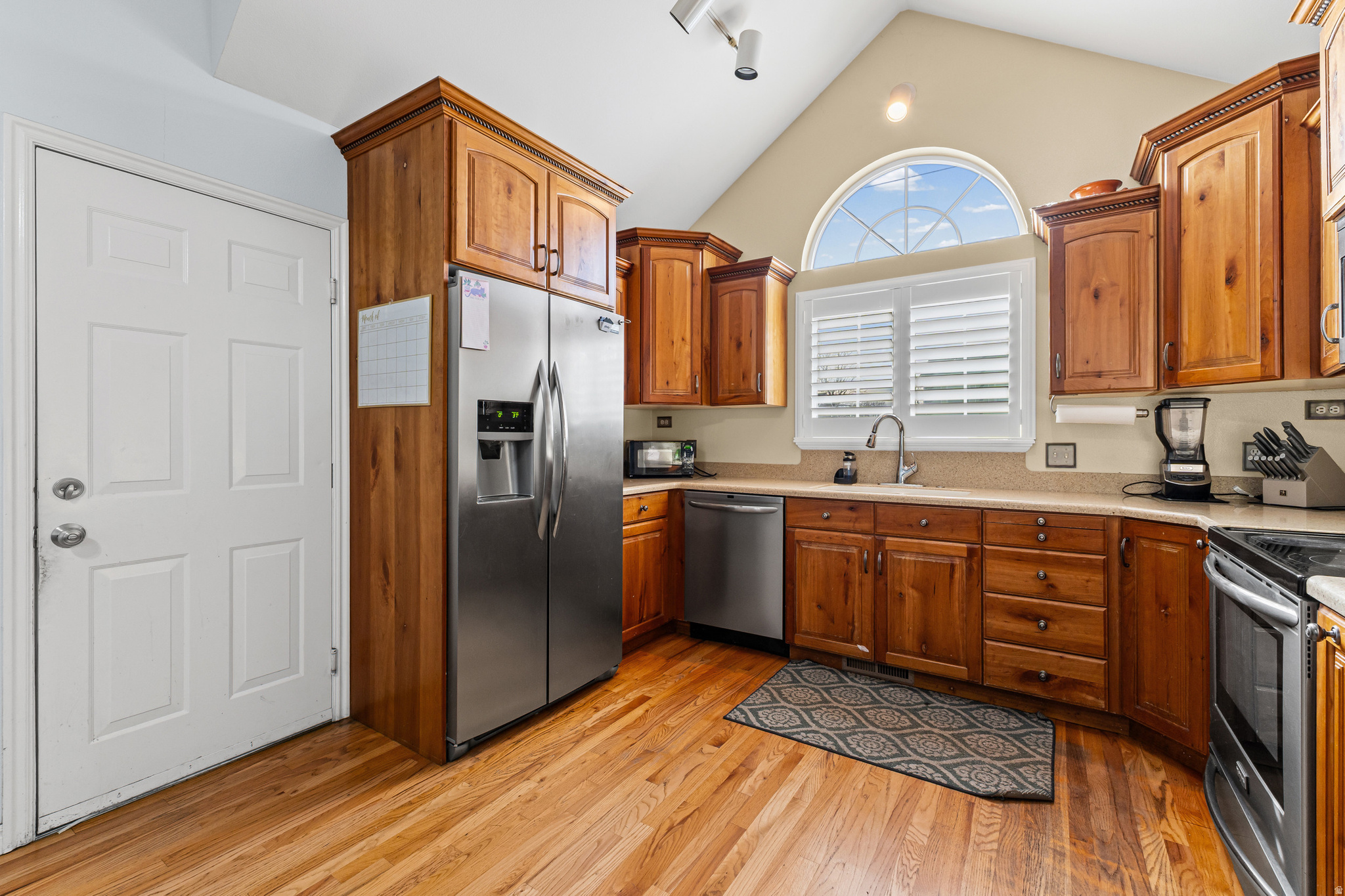 ARLINGTON PARK - Residential