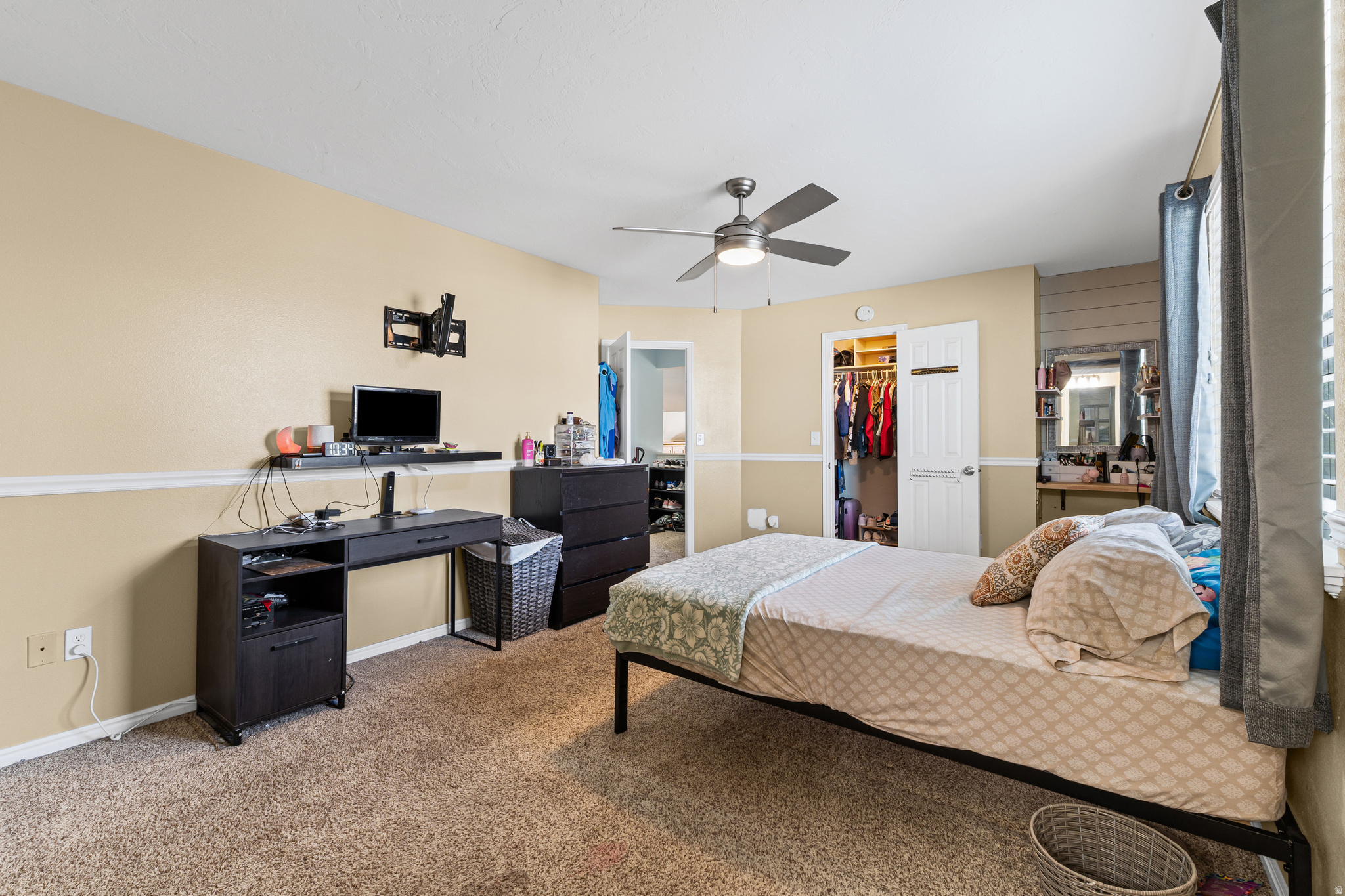 ARLINGTON PARK - Residential