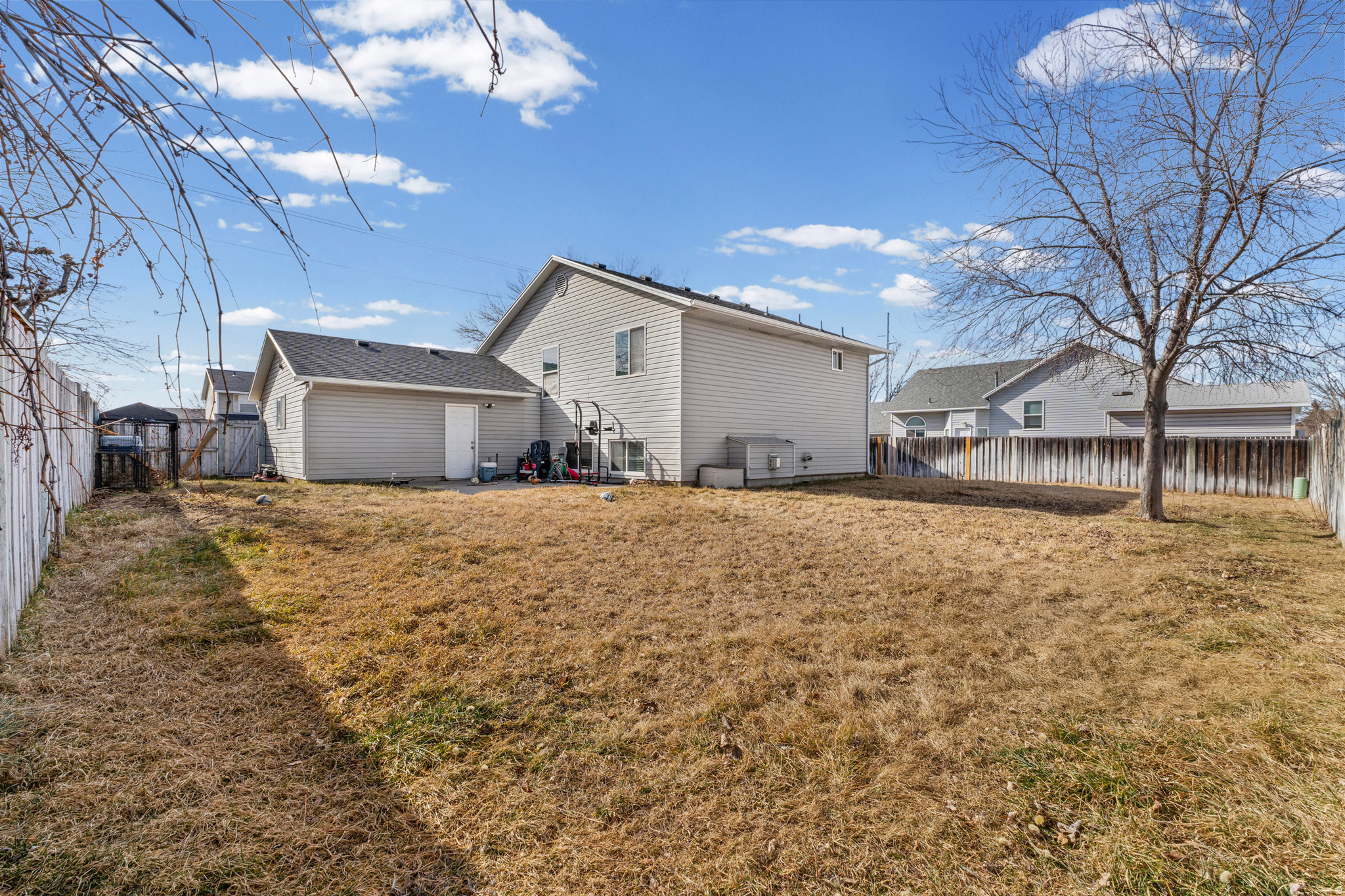 ARLINGTON PARK - Residential