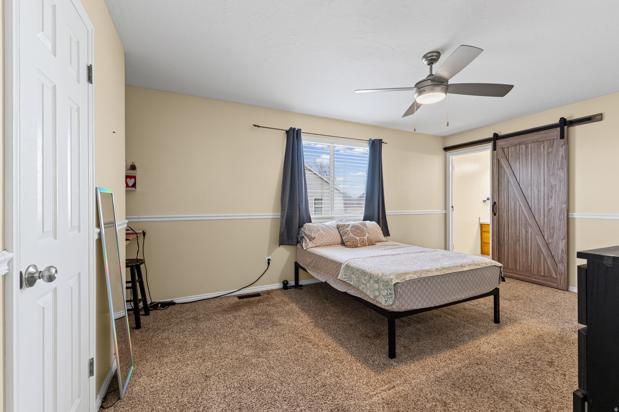 ARLINGTON PARK - Residential