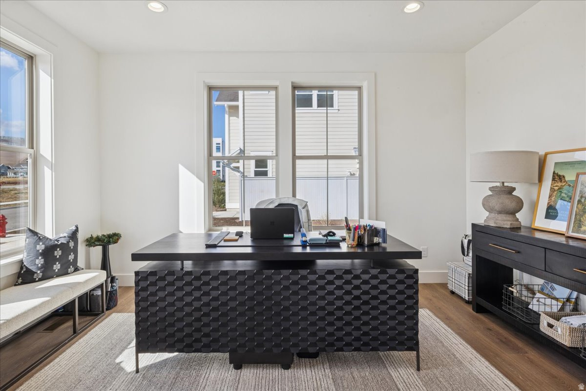 DAYBREAK - Residential