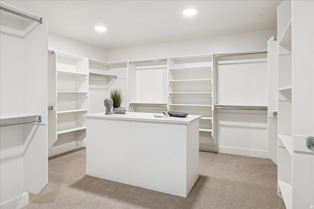 DAYBREAK - Residential