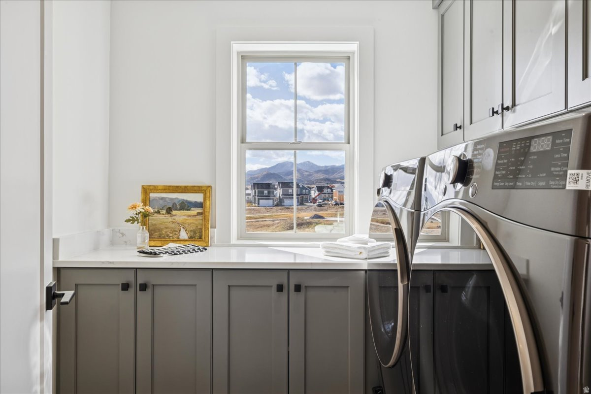 DAYBREAK - Residential