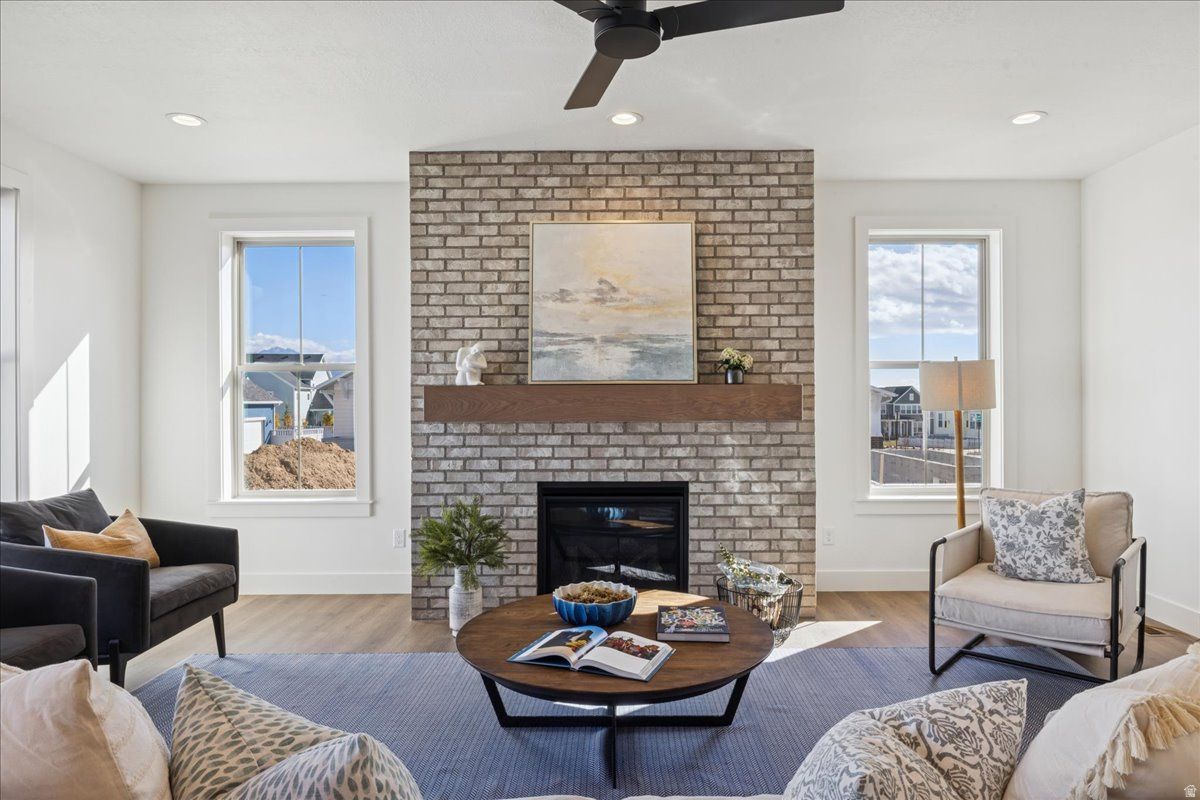 DAYBREAK - Residential