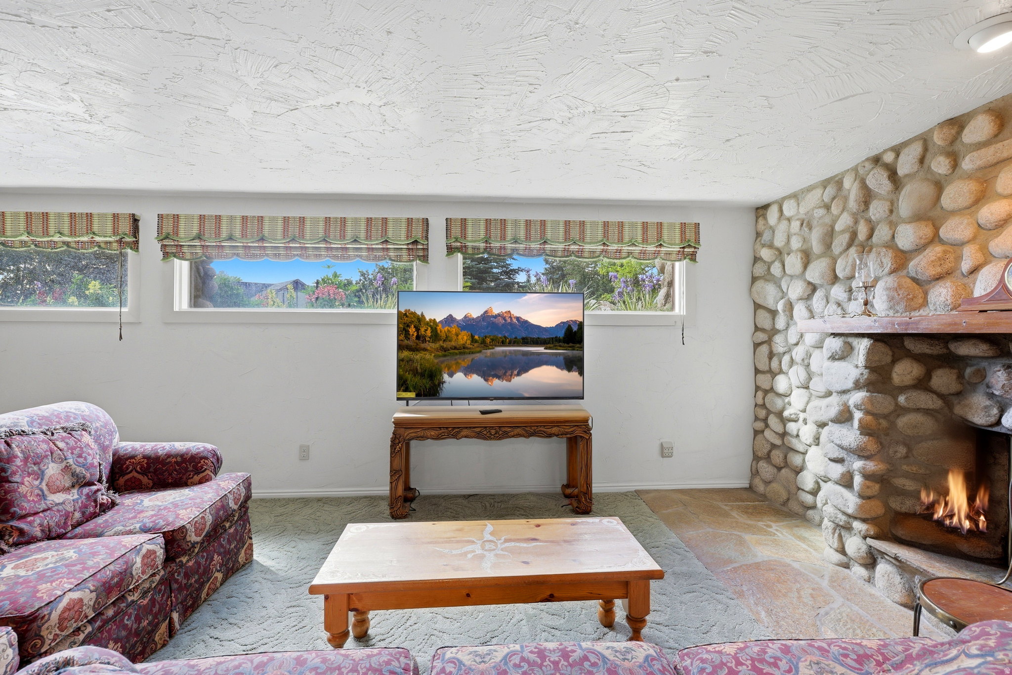 PROSPECTOR HILL - Residential
