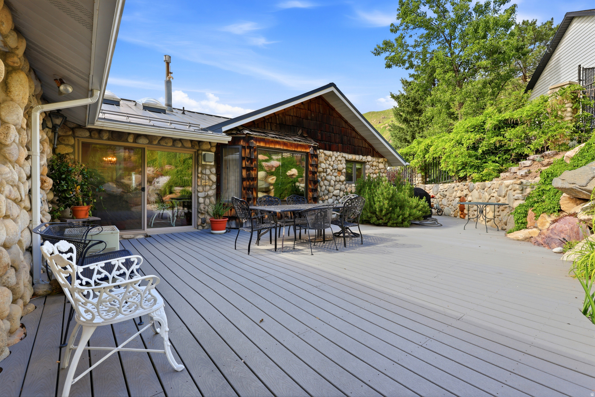 PROSPECTOR HILL - Residential