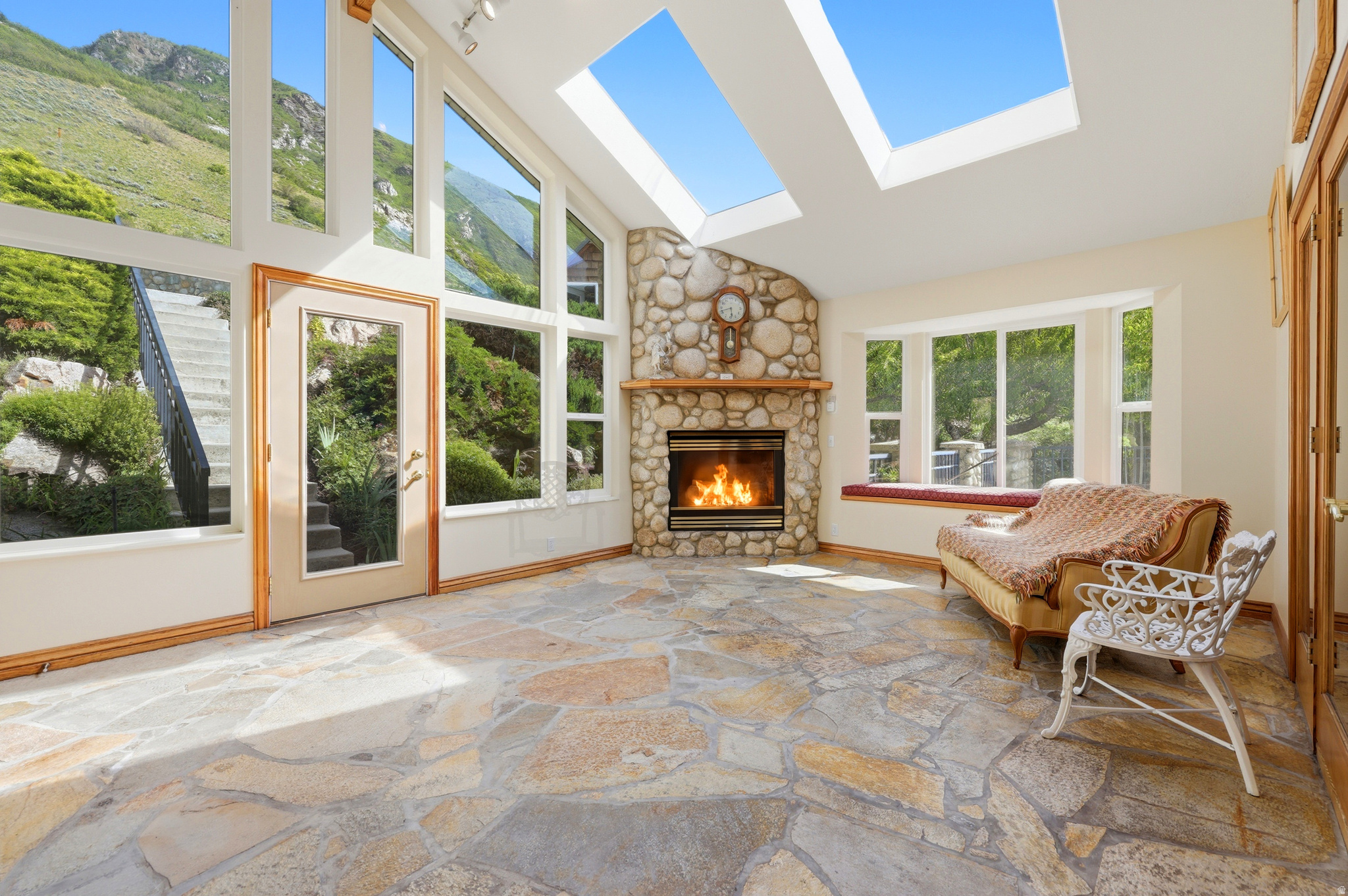 PROSPECTOR HILL - Residential