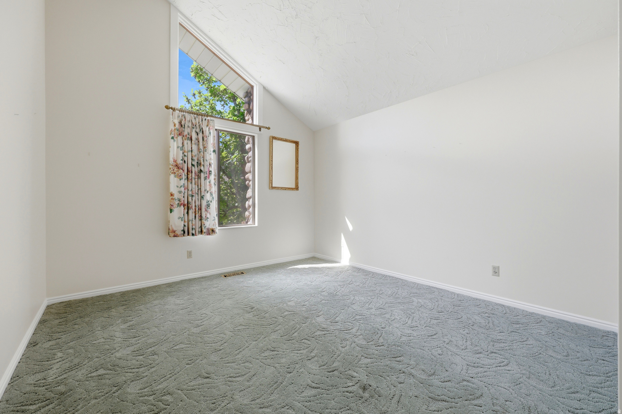 PROSPECTOR HILL - Residential