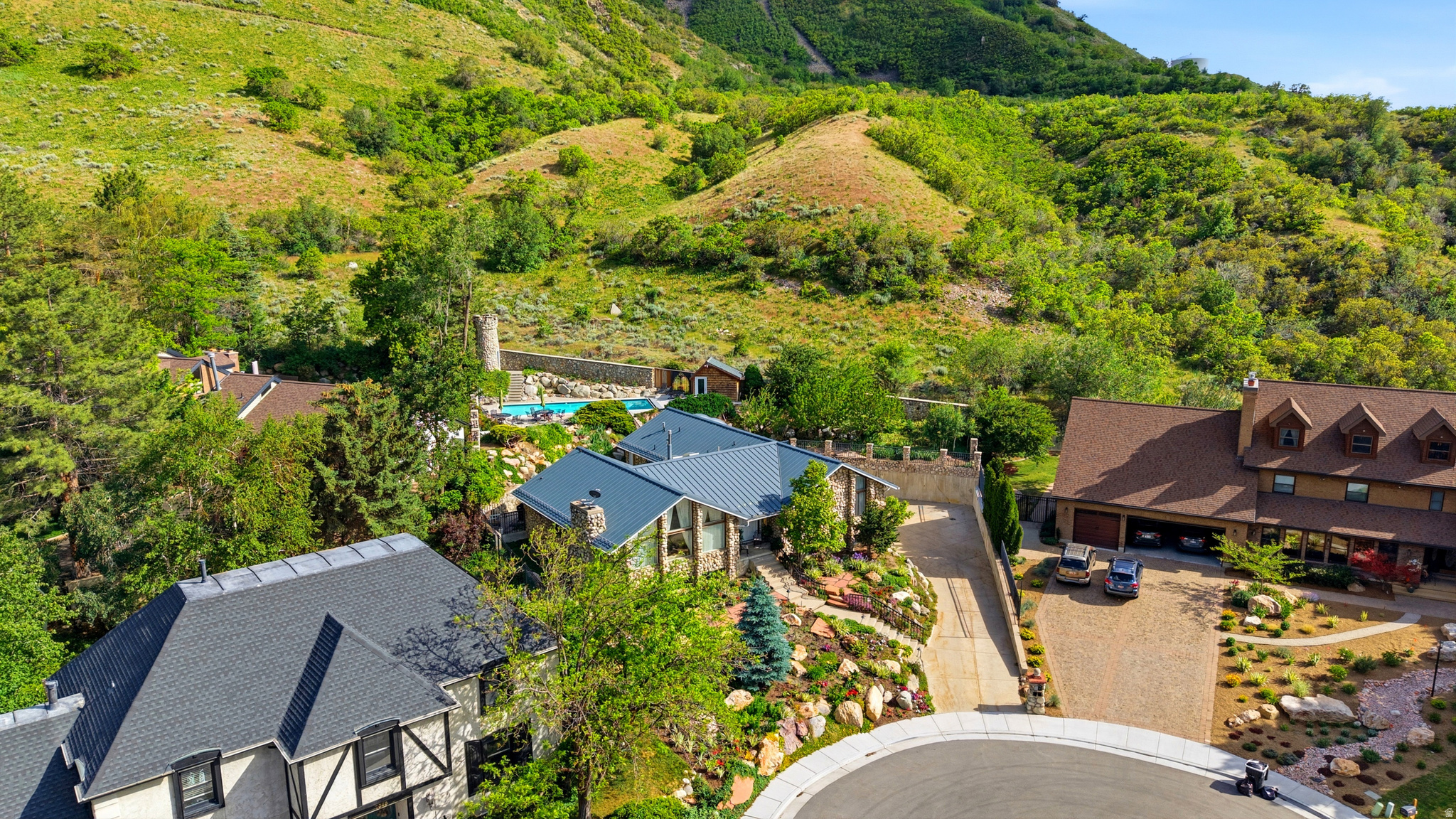 PROSPECTOR HILL - Residential