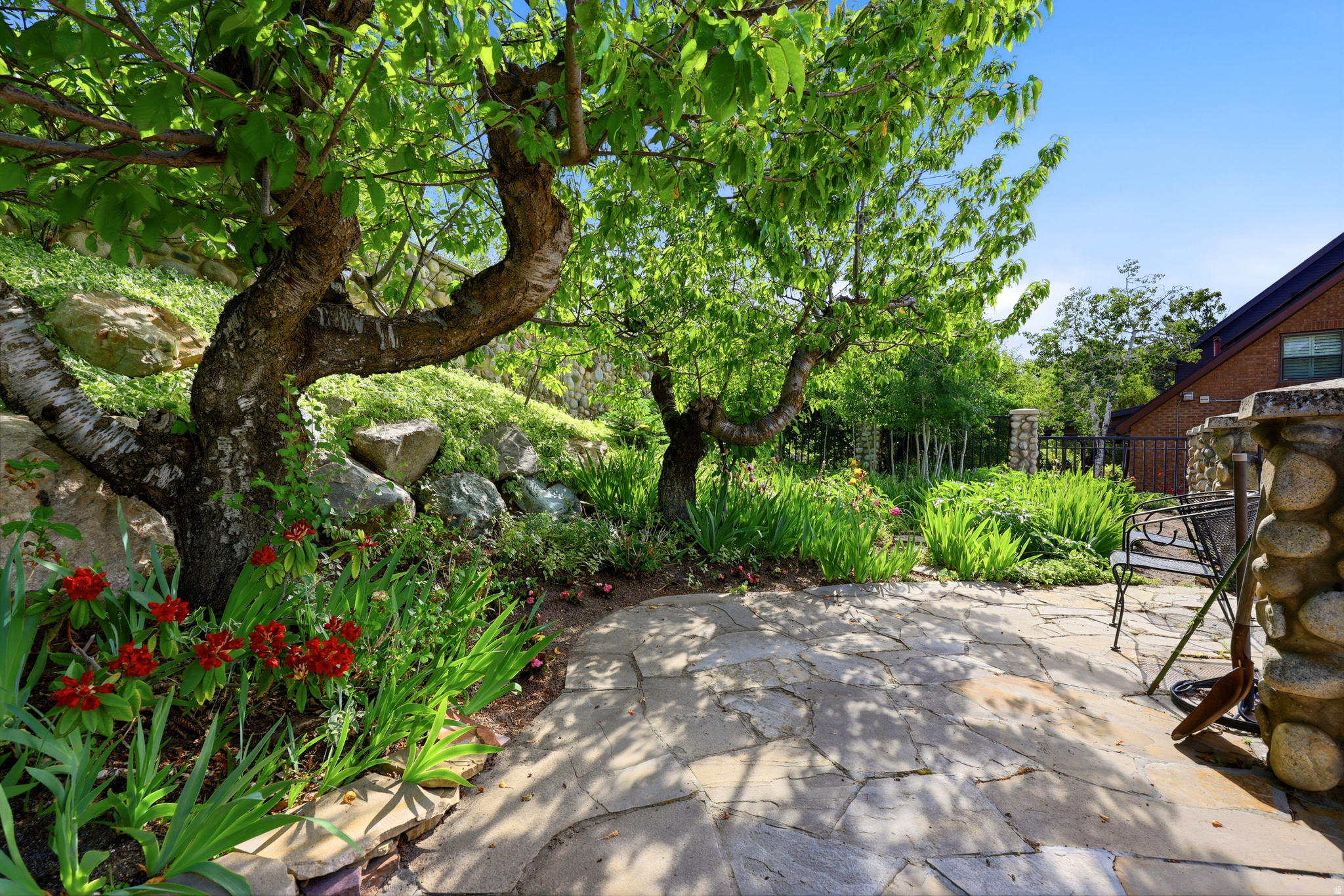 PROSPECTOR HILL - Residential