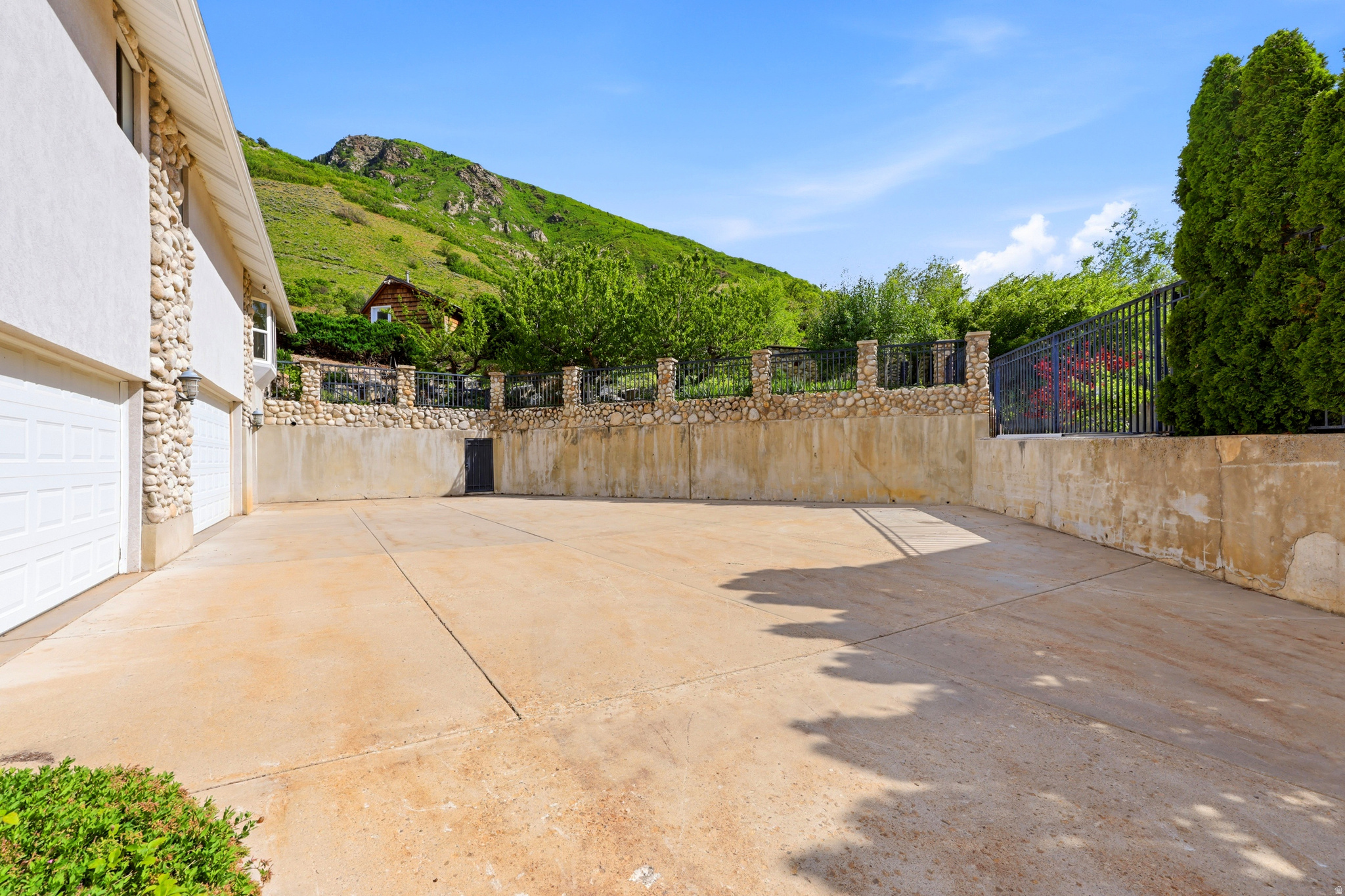 PROSPECTOR HILL - Residential