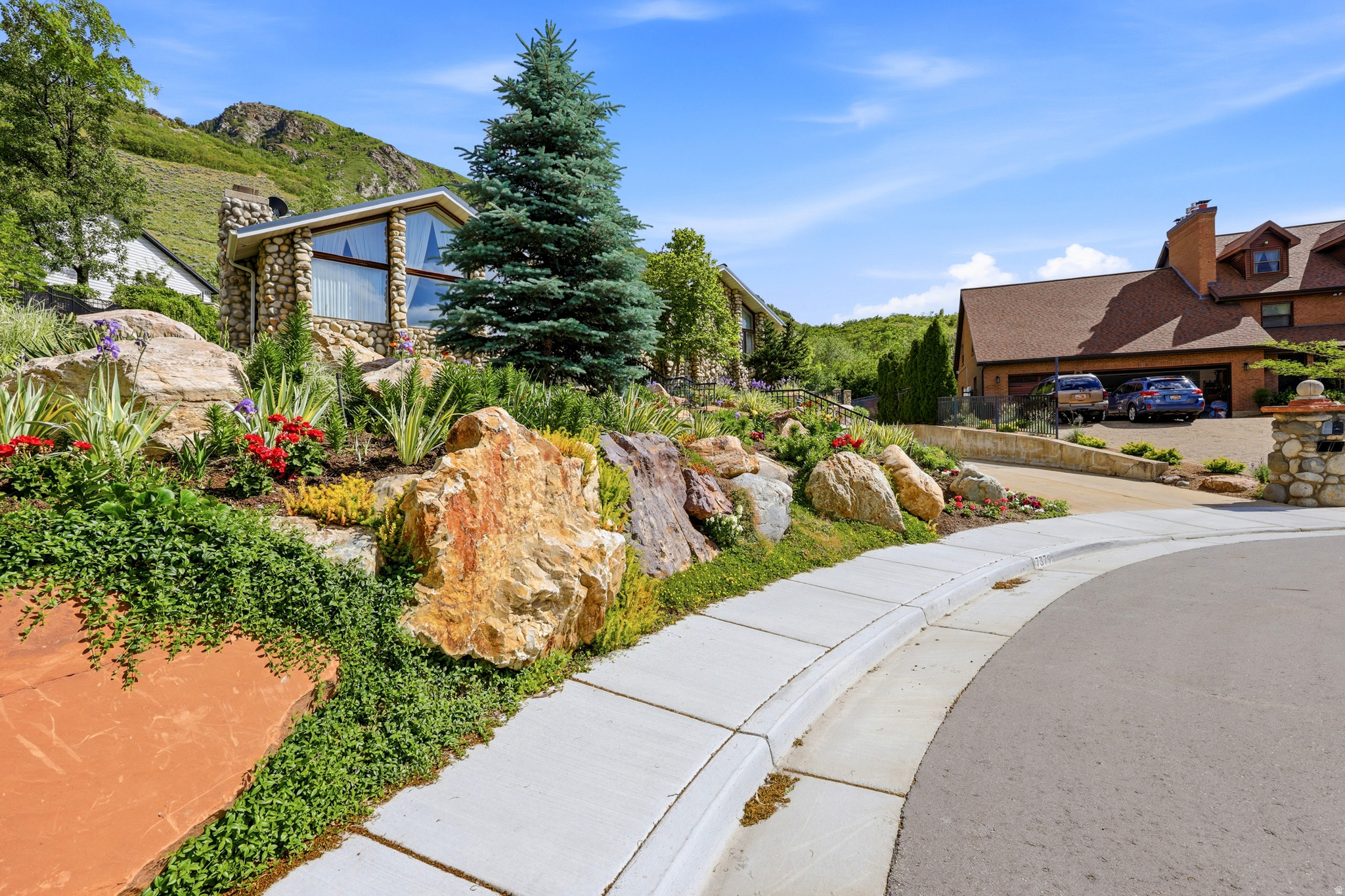 PROSPECTOR HILL - Residential