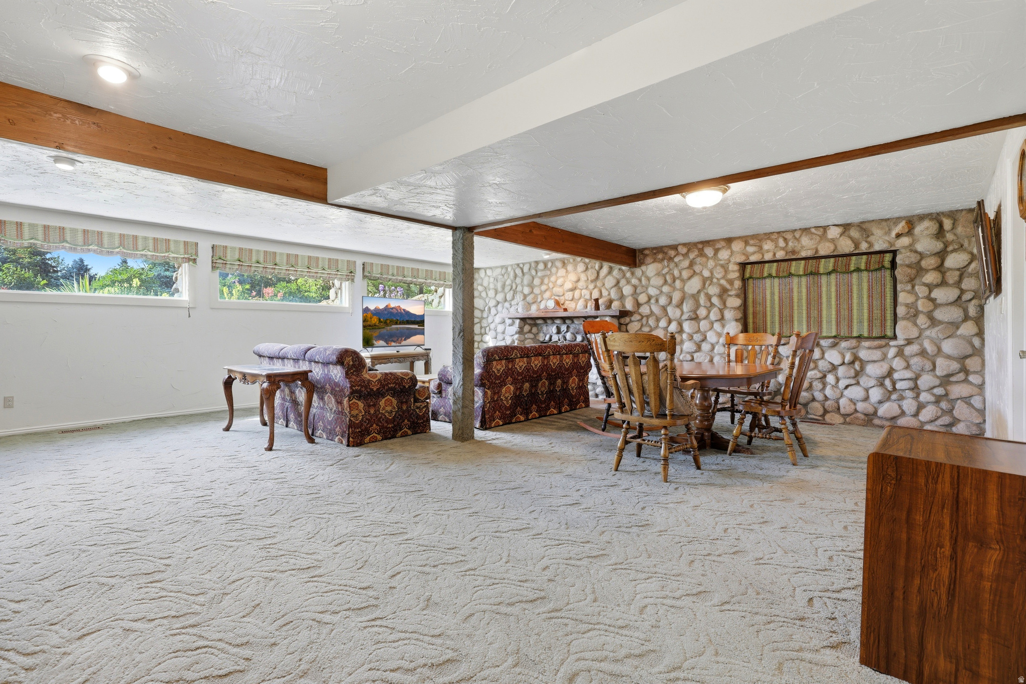 PROSPECTOR HILL - Residential
