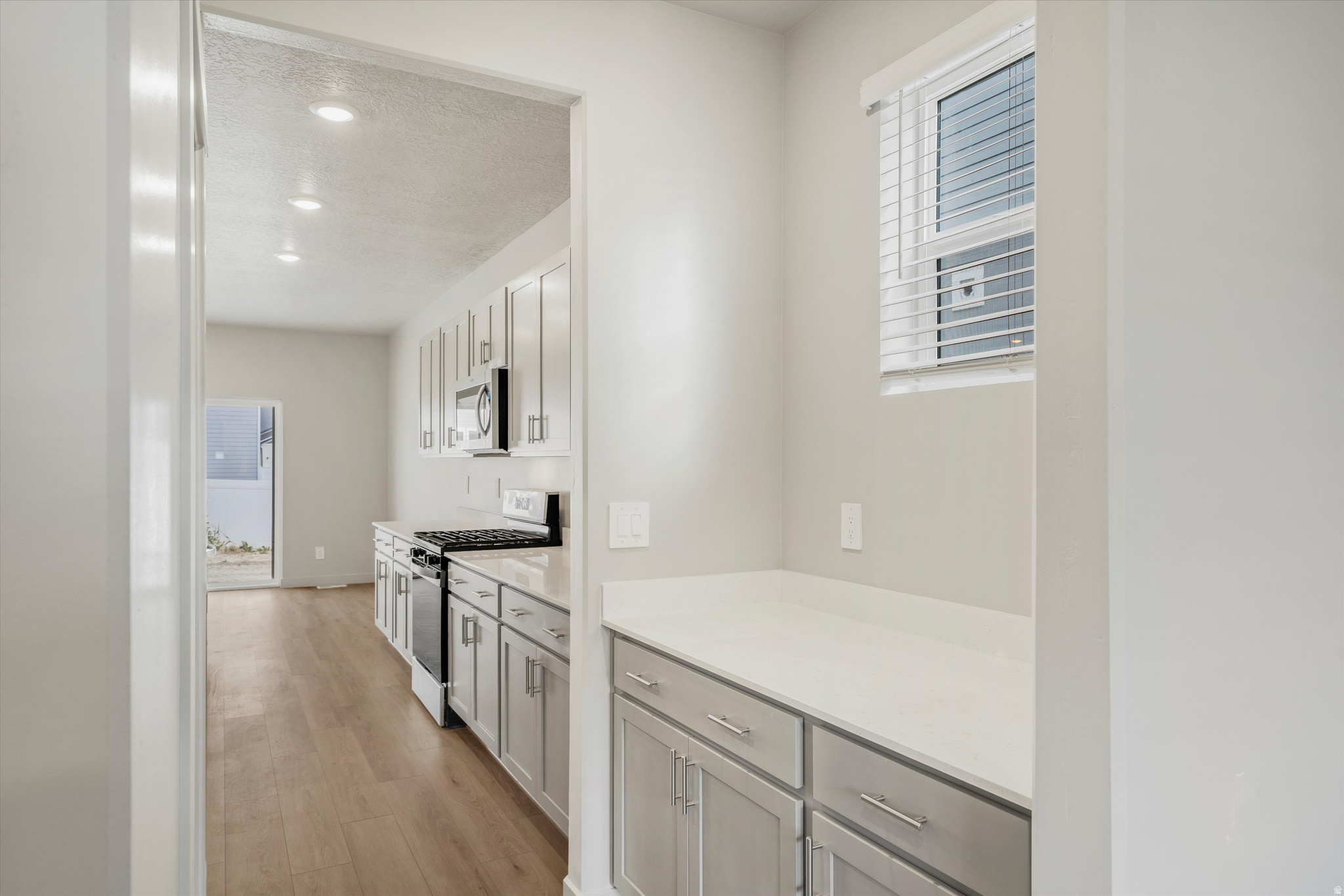 STRATTON ACRES - Residential