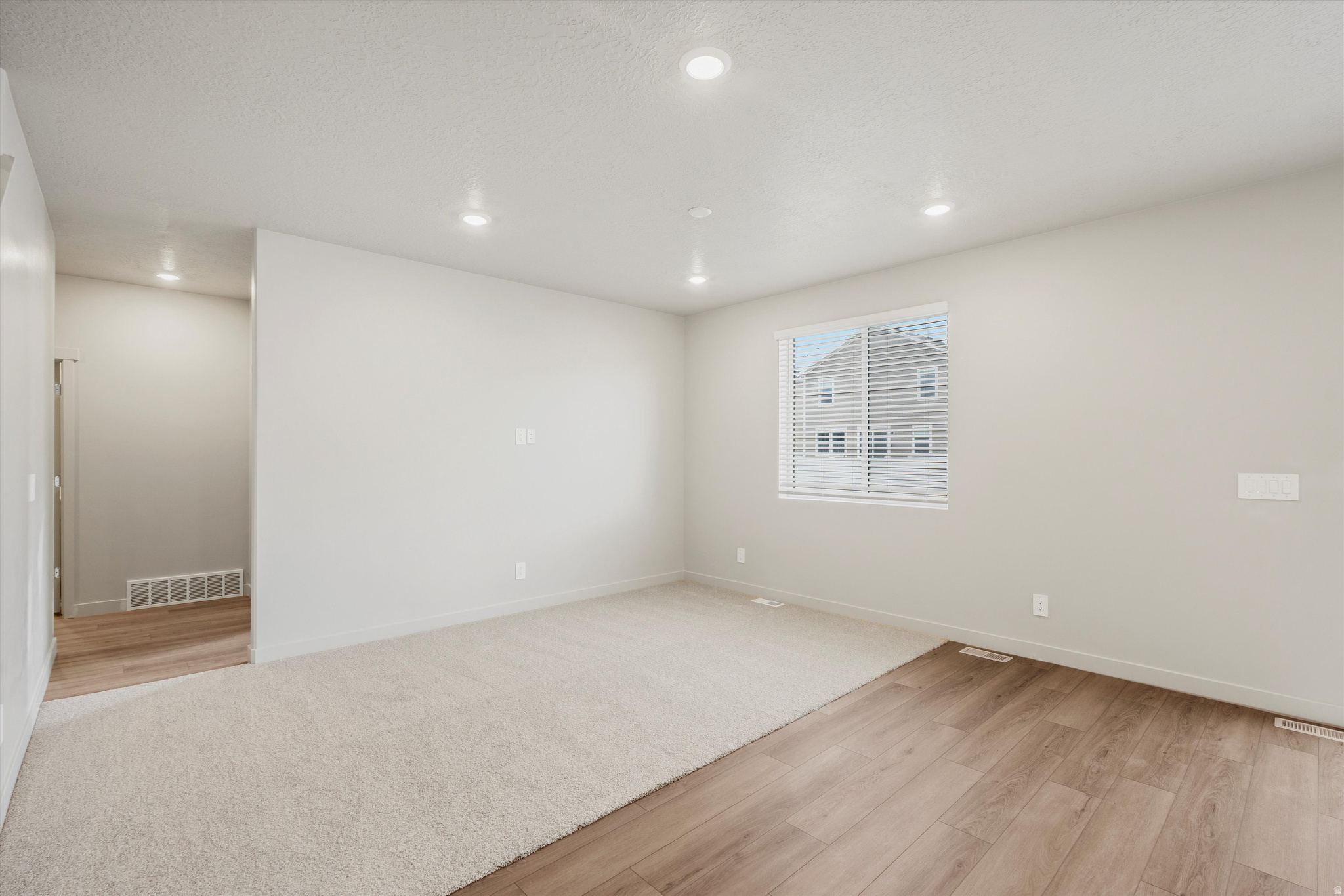 STRATTON ACRES - Residential