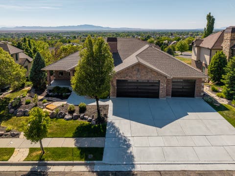 Homes For Sale - 1174 S Deer Ridge Rd<br/> Davis County, Fruit Heights, UT 84037