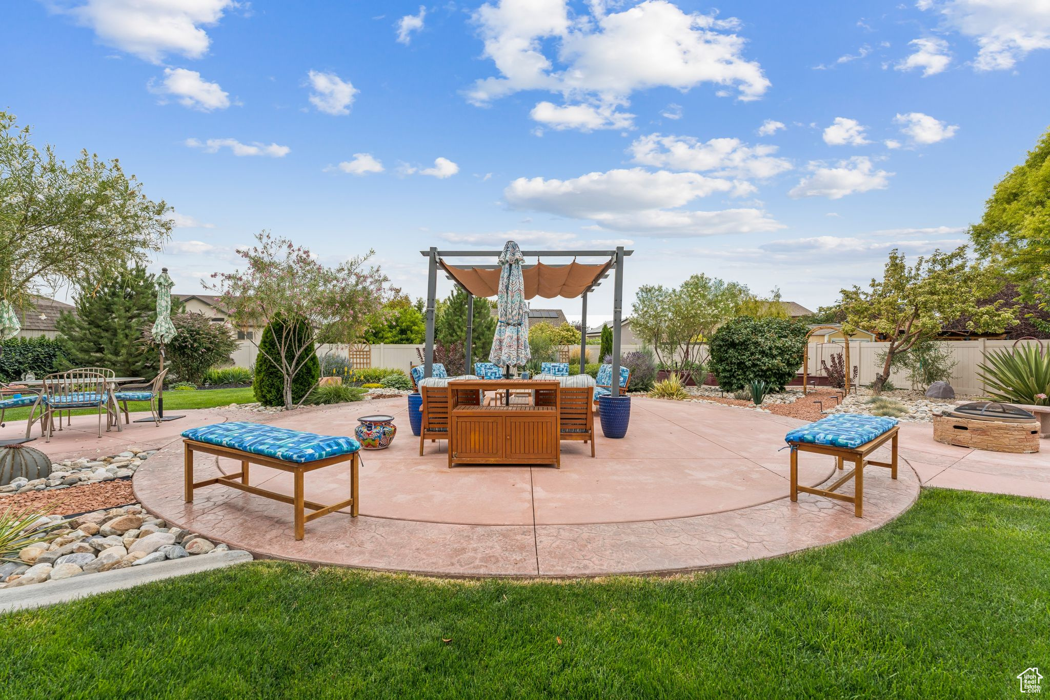 PONDEROSA ESTATES - Residential