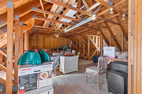 Tiny photo for 140 E 650 N, Bountiful, UT 84010 (MLS # 2121110)