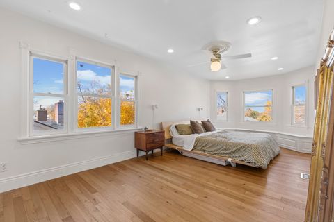 Tiny photo for 140 E 650 N, Bountiful, UT 84010 (MLS # 2121110)