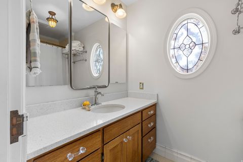 Tiny photo for 140 E 650 N, Bountiful, UT 84010 (MLS # 2121110)