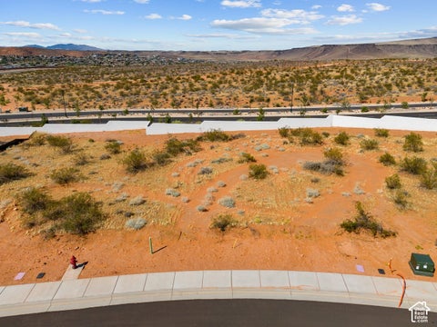 Tiny photo for 1297 N LOZANO RD, Washington, UT 84780 (MLS # 2187516)