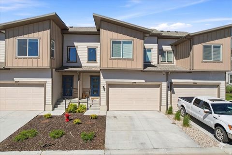 Townhouse For Sale - 2248 N Canal View Ln<br/> Wasatch County, Heber City, UT 84032