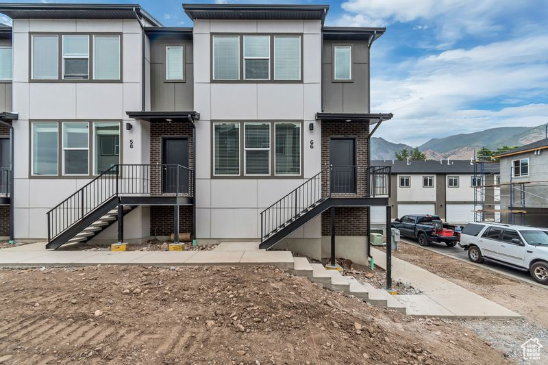 SPRINGVILLE TOWNS - Residential