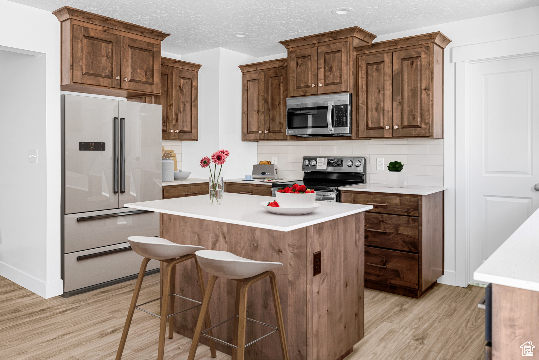 THE MELLOR AT SPANISH FORK - Residential