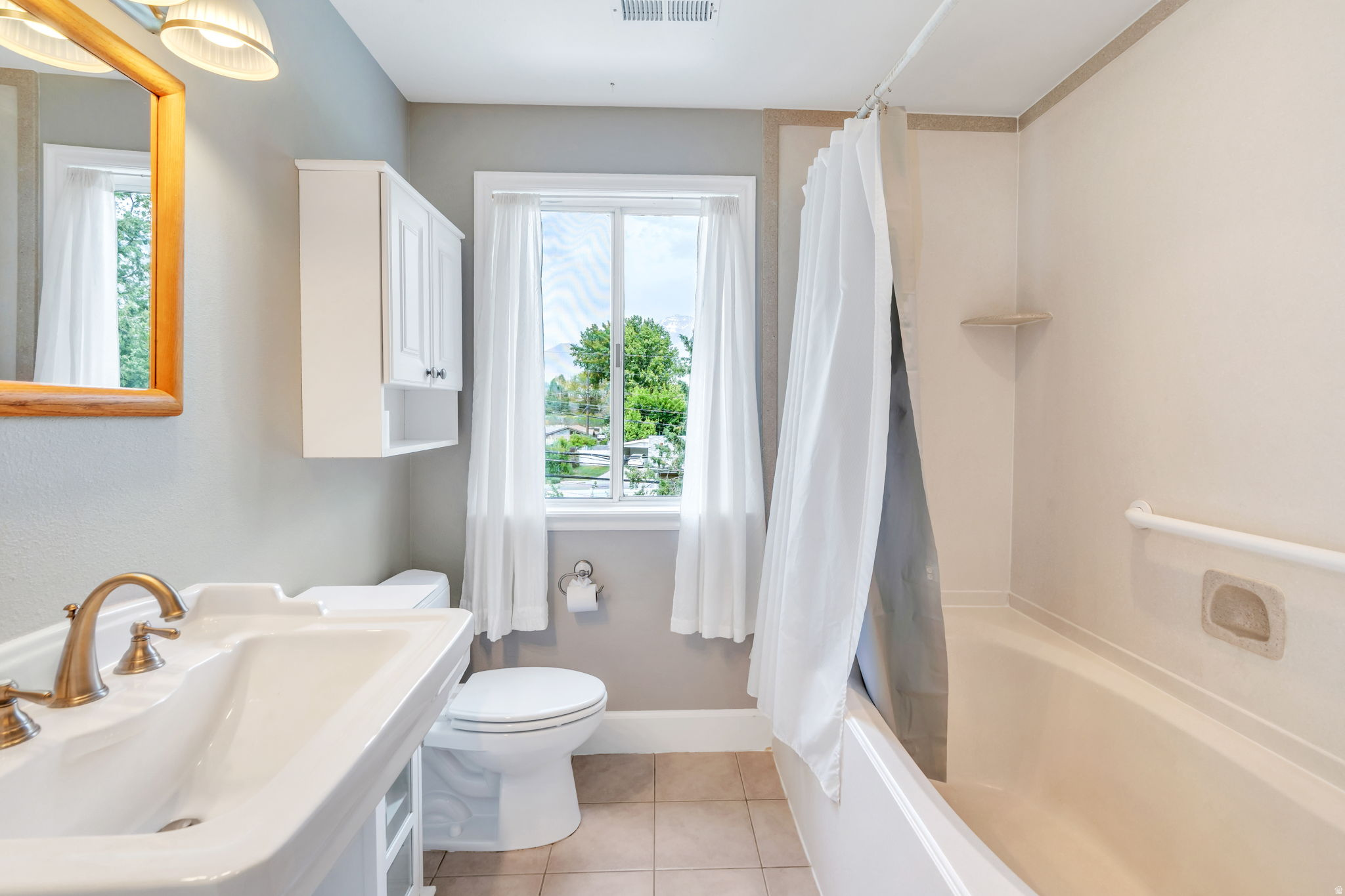 HERITAGE ESTATES - Residential