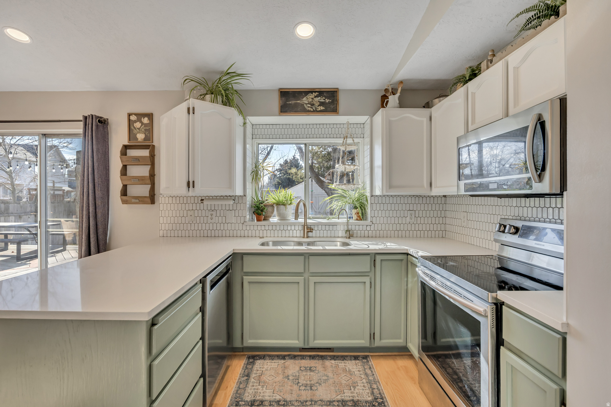 SUNTREE MEADOWS - Residential