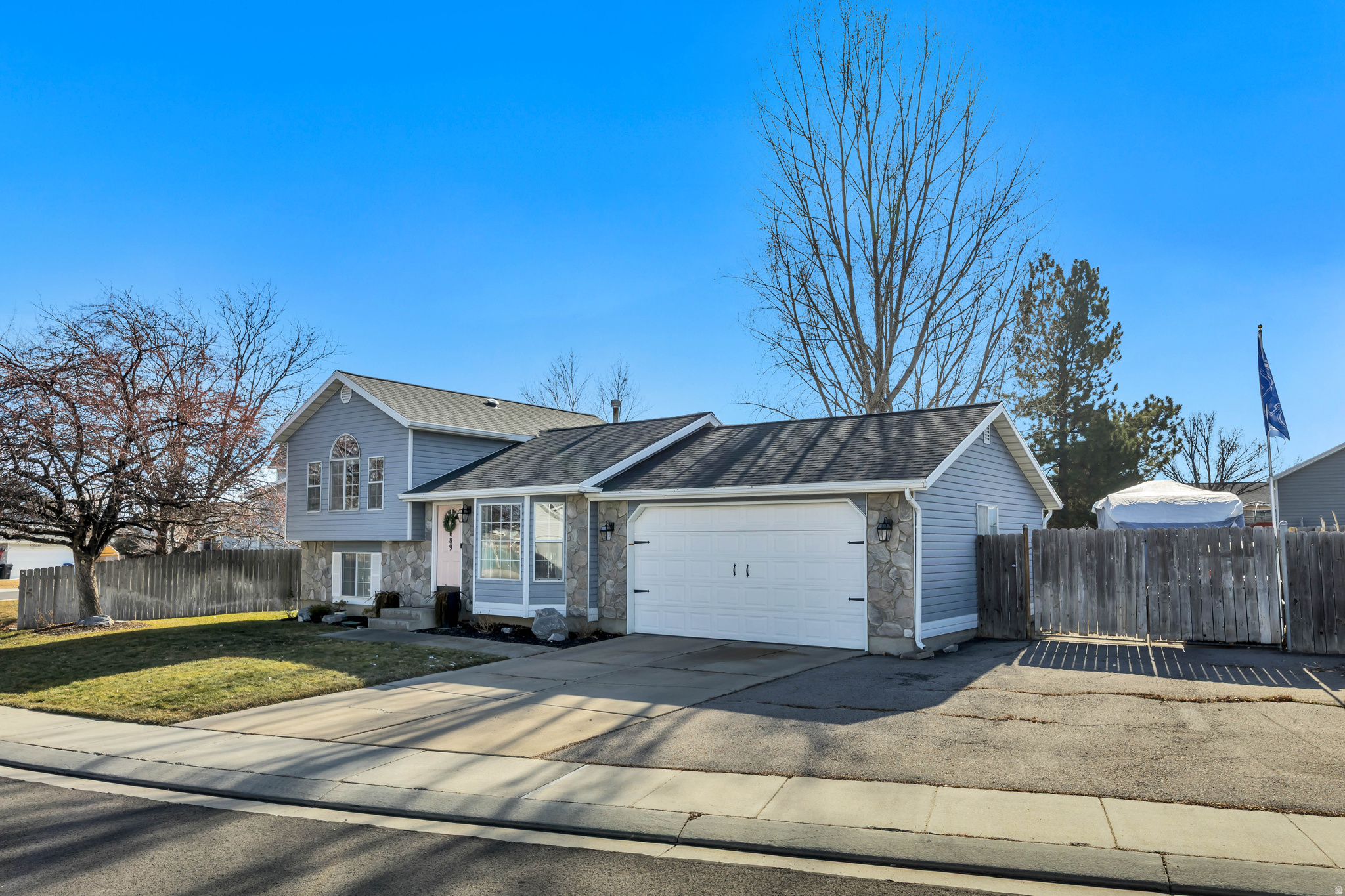 SUNTREE MEADOWS - Residential