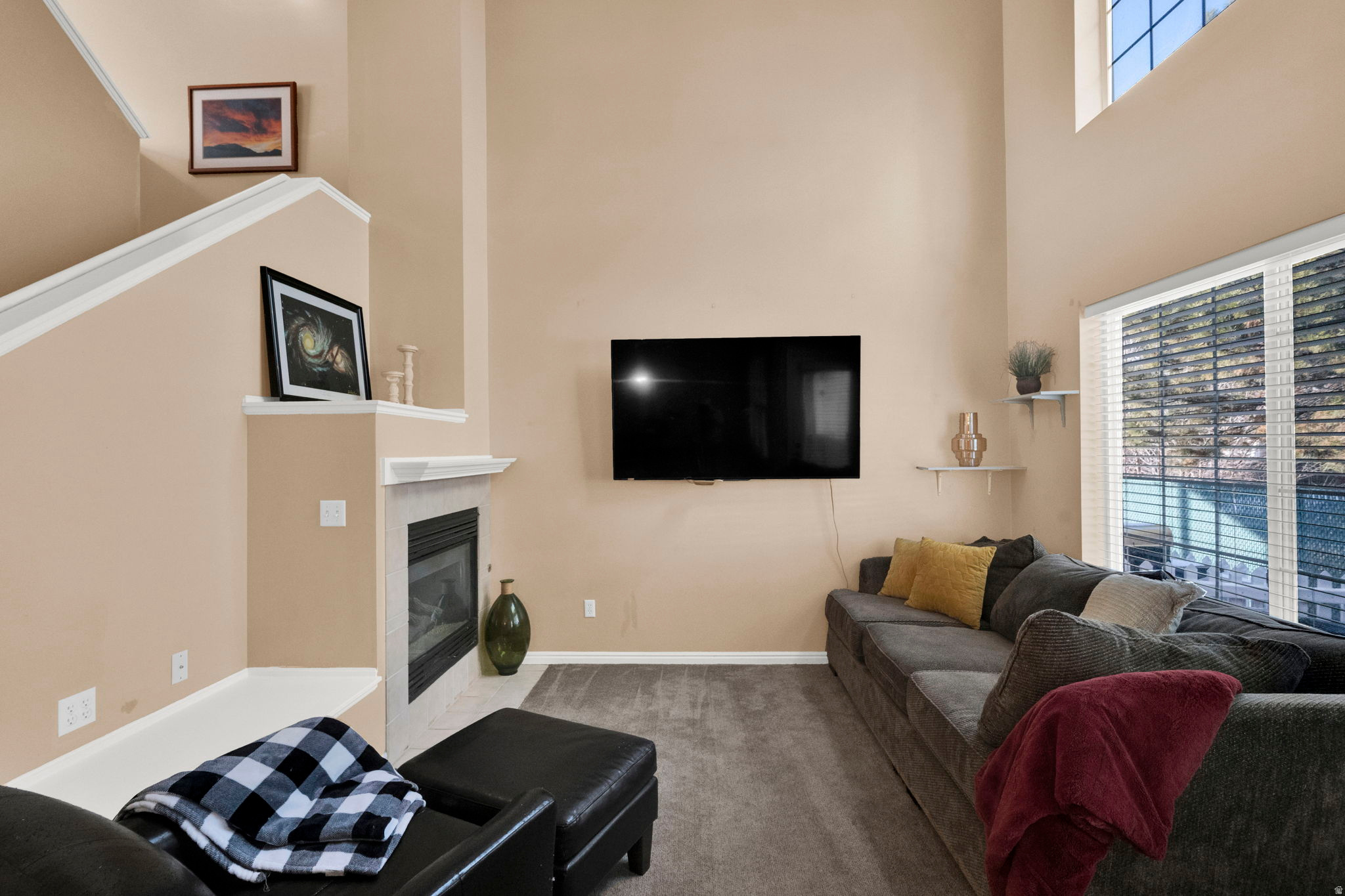 COUNTRY COTTAGES - Residential