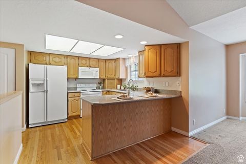 Tiny photo for 5522 S 600 E, Washington Terrace, UT 84405 (MLS # 2117796)