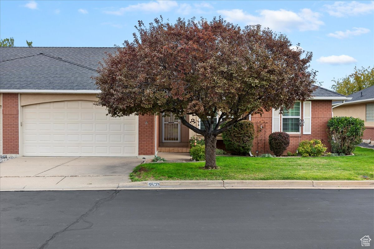 SOUTH POINTE - Residential