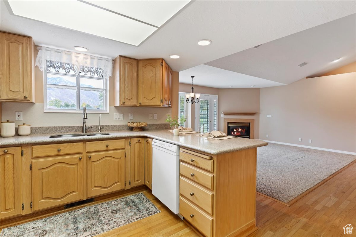 SOUTH POINTE - Residential