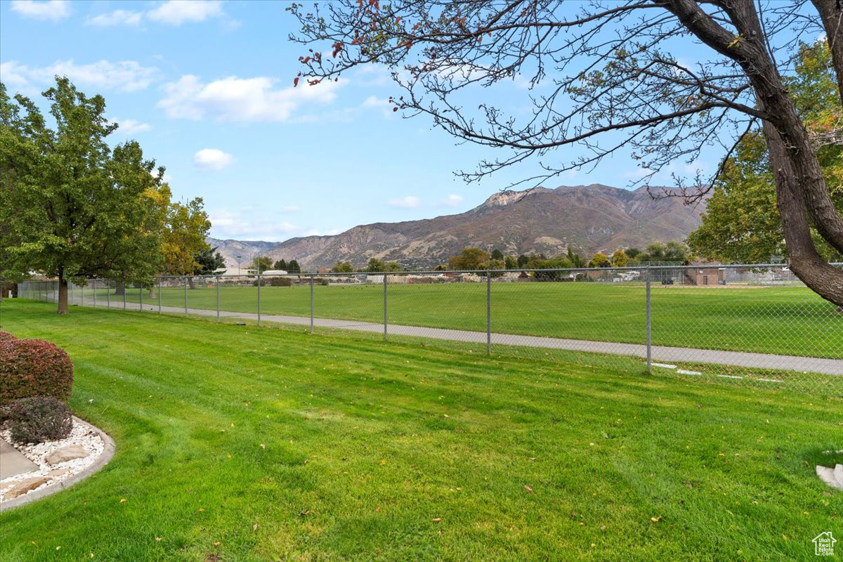 SOUTH POINTE - Residential