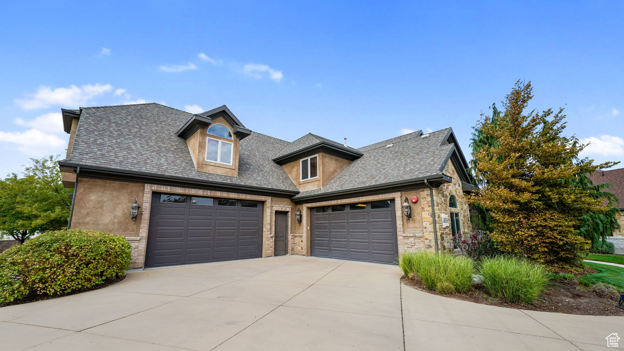 BISON RIDGE - Residential