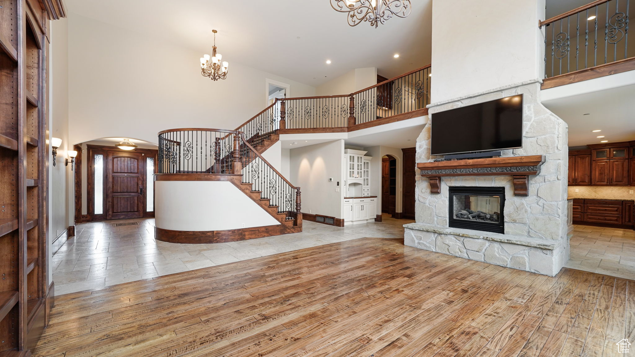 BISON RIDGE - Residential