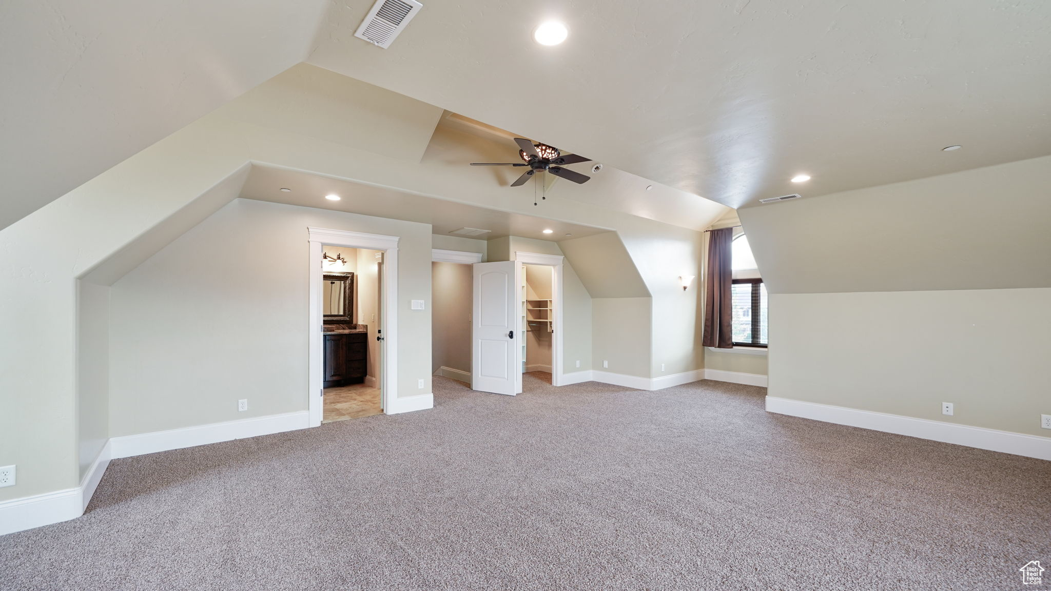 BISON RIDGE - Residential