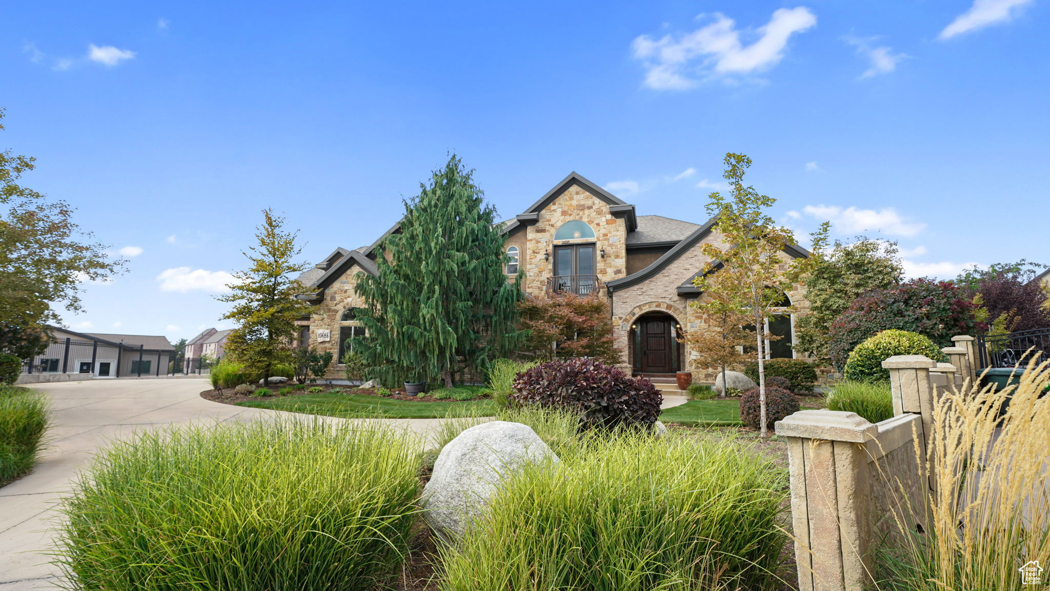 BISON RIDGE - Residential