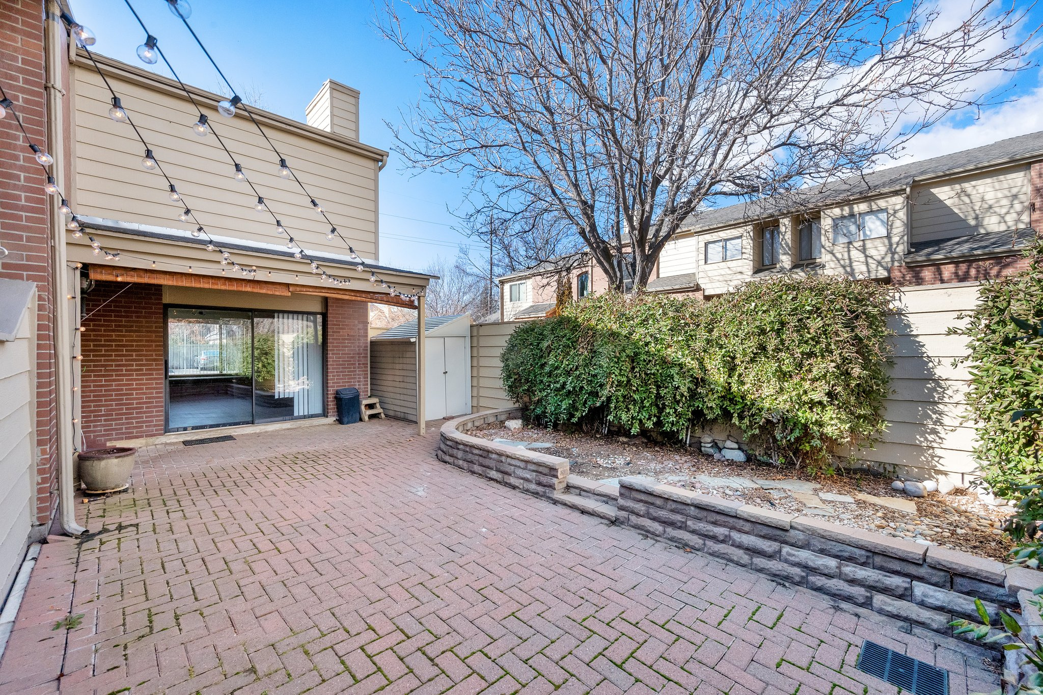 SHADOWBROOK - Residential