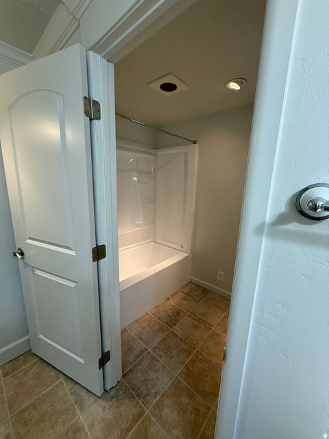 Tiny photo for 3240 SHADOWBROOK DR, Provo, UT 84604 (MLS # 2136186)