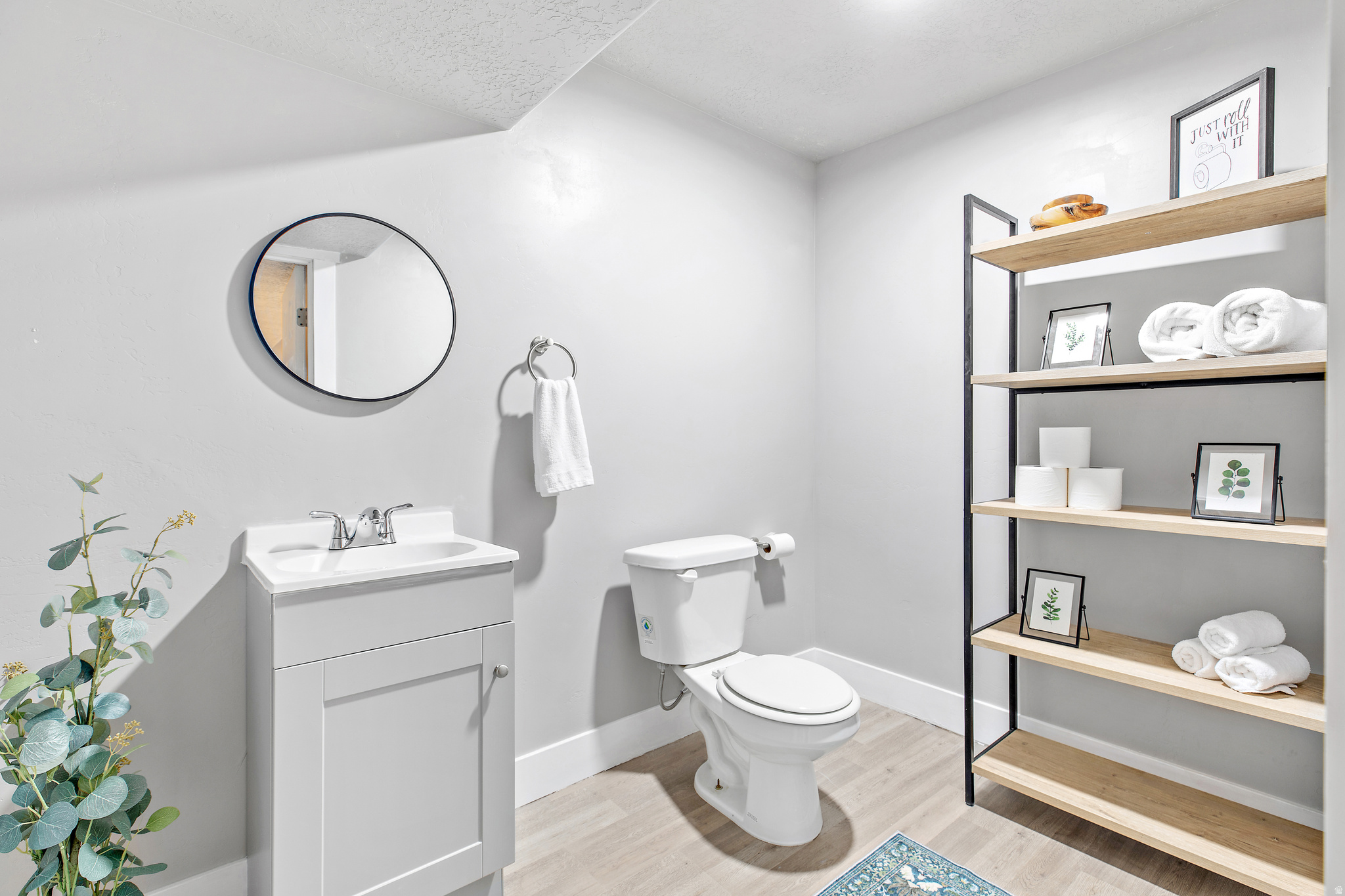 SPANISH VISTA - Residential