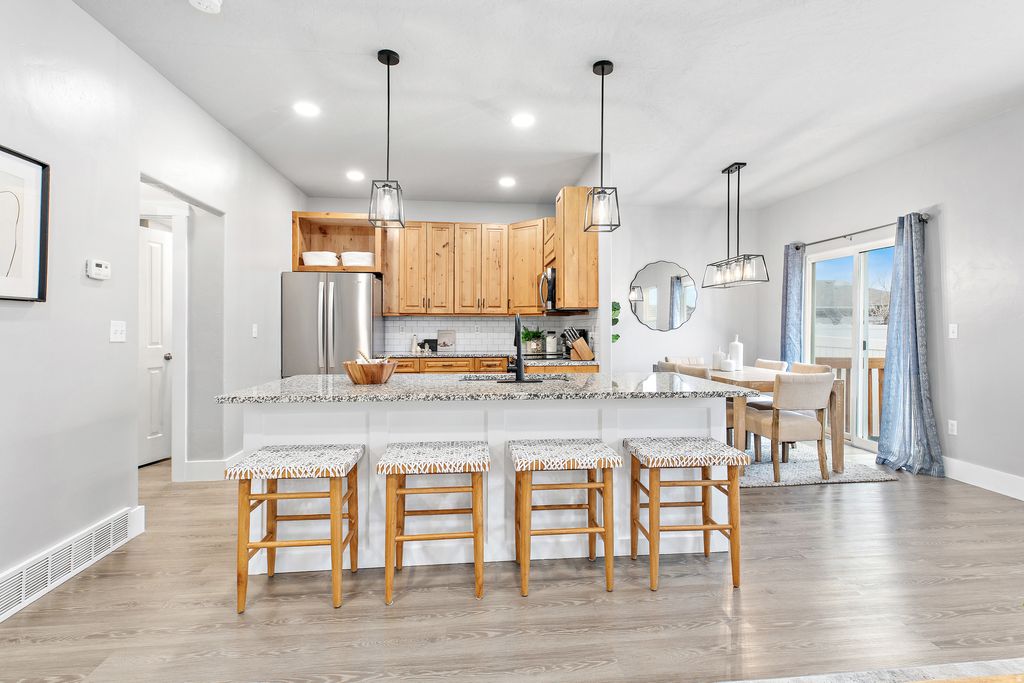 Photo of 1776 E 920 S, Spanish Fork, UT 84660 (MLS # 2124046)