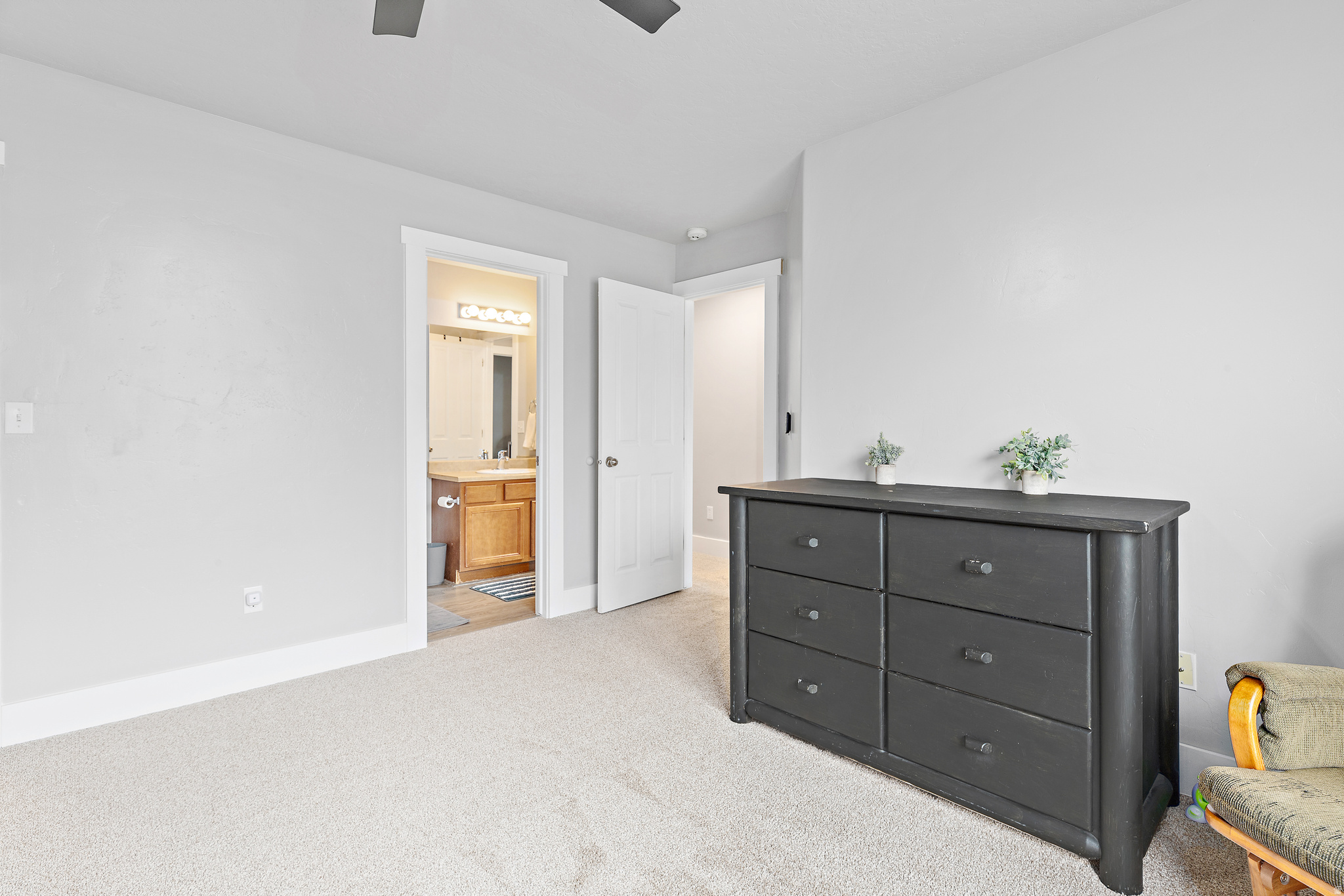 SPANISH VISTA - Residential