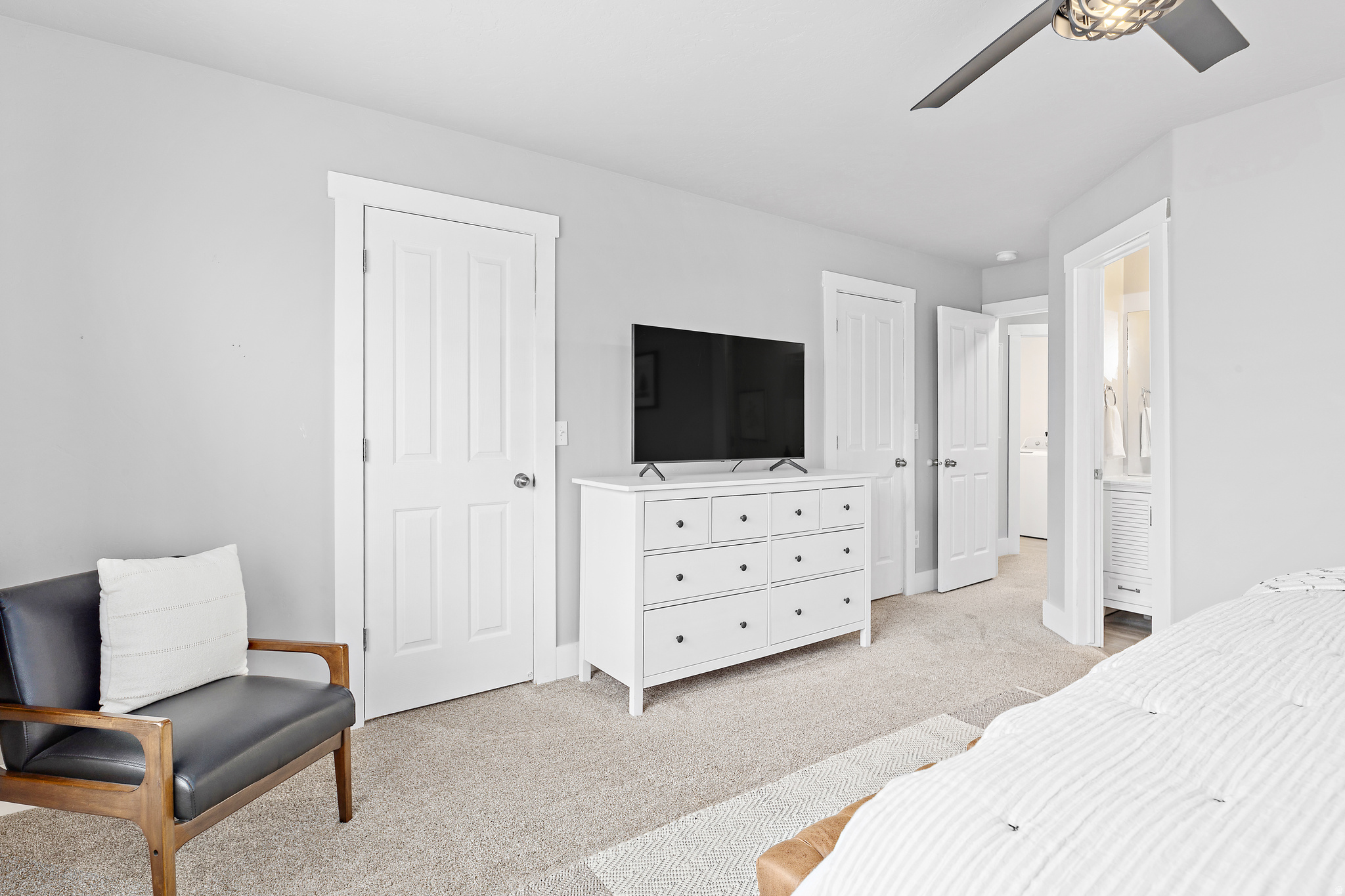 SPANISH VISTA - Residential