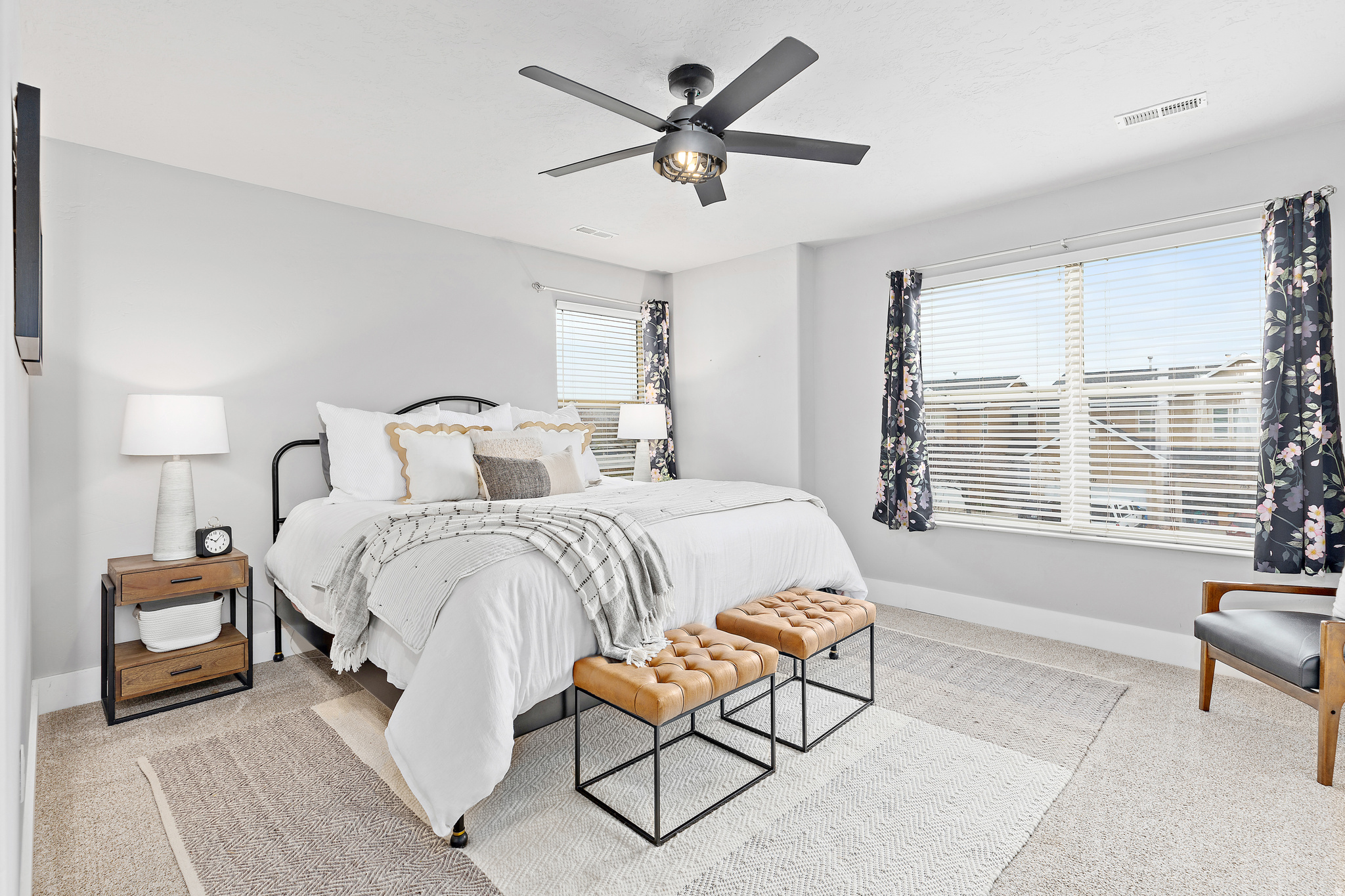 SPANISH VISTA - Residential